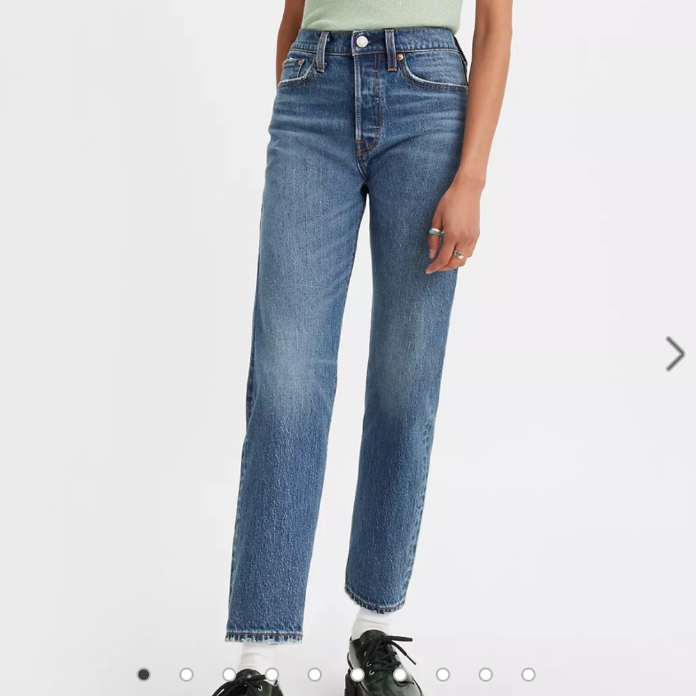 Levi’s Wedgie Straight Jeans - Picture 1 of 4